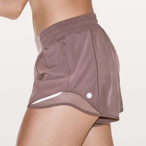 Lululemon Hotty Hot Shorts II*Long 4”